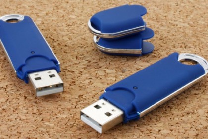 Solo Custom USB Flash Drives